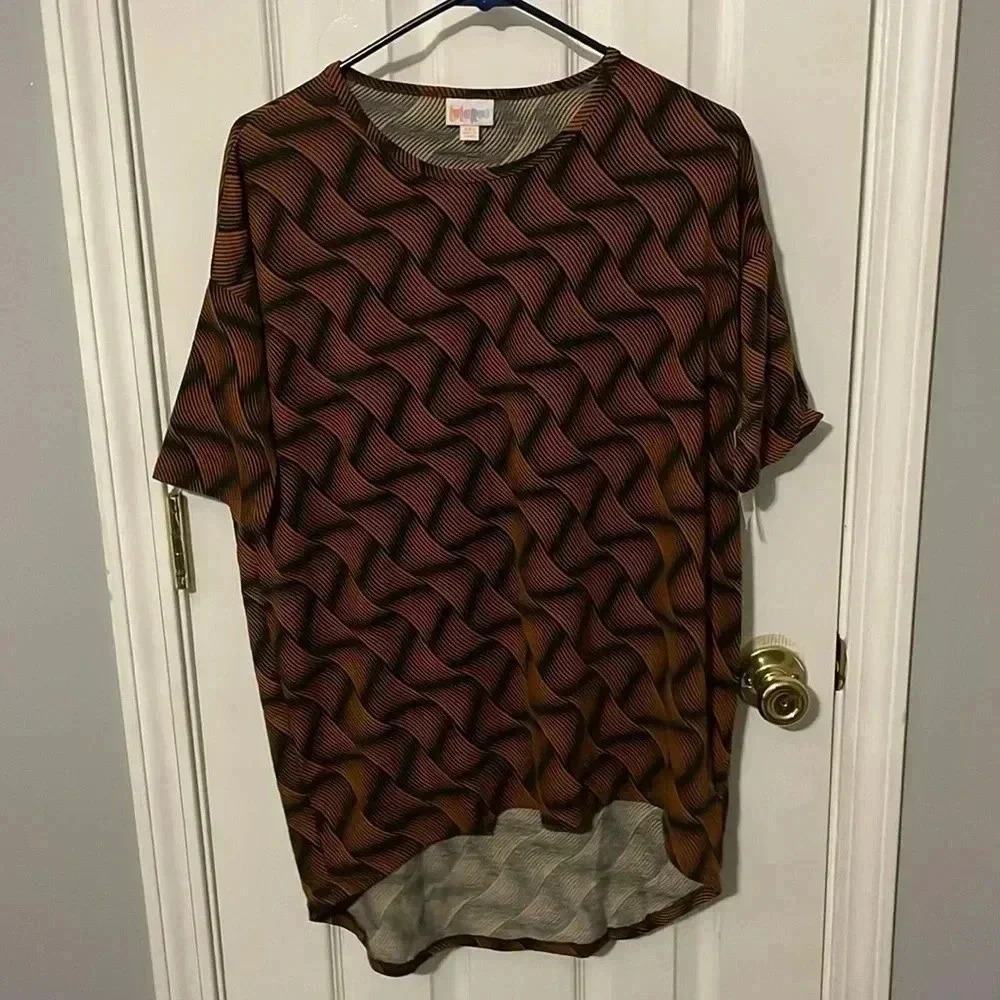 LulaRoe Long Shirt with longer in the Back NWT size XXS - Picture 1 of 3